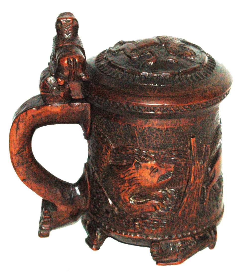 1L Burl Wood Carved Bear Dog Lion c1720 Stein (1 of 4)
