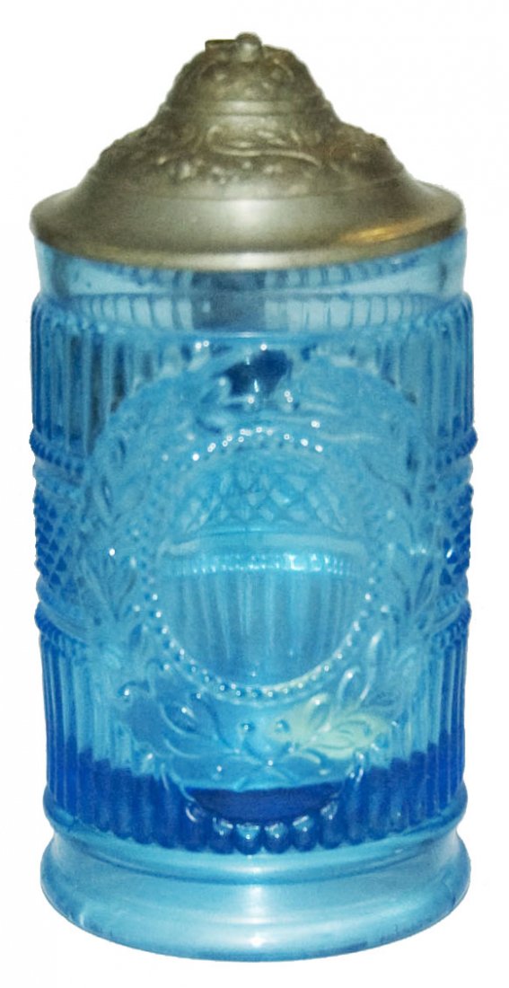 Mint.Pair of Pressed Ribbed Glass 1/8L Steins (1 of 2)