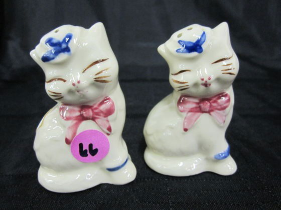 Shawnee Puss and Boots Salt & Pepper Shaker Set: Excellent condition, No Chips, Cracks, or repairs