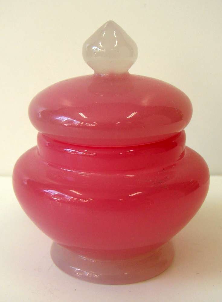 Steuben Rosaline and Alabaster Glass Jar with Lid: Glass Steuben jar with lid. Rosaline and alabaster coloring. Unmarked.