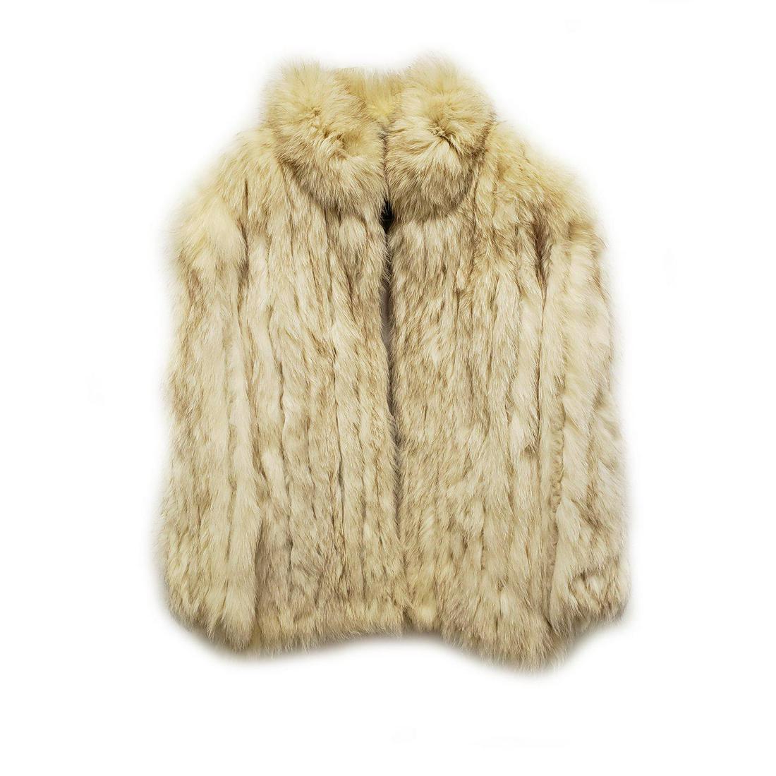 Fox Pelt Fur (1 of 3)