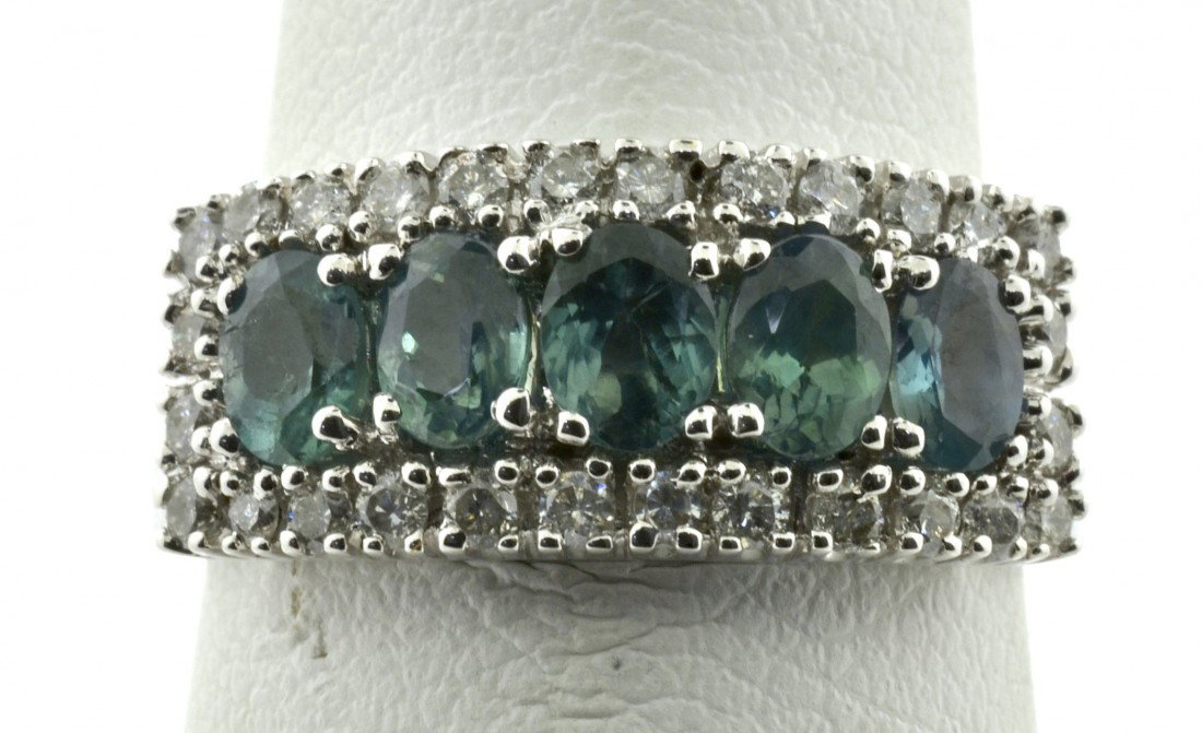 Alexandrite and Diamond Ring: 14K white gold ring with 0.95 cts of alexandrite and 0.32 cts of diamonds