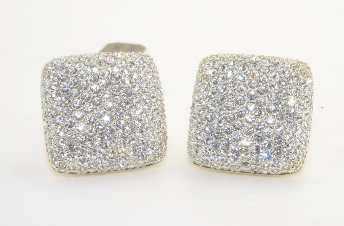 Givenchy Earrings: Givenchy Earrings *GREAT CONDITION* K1E21