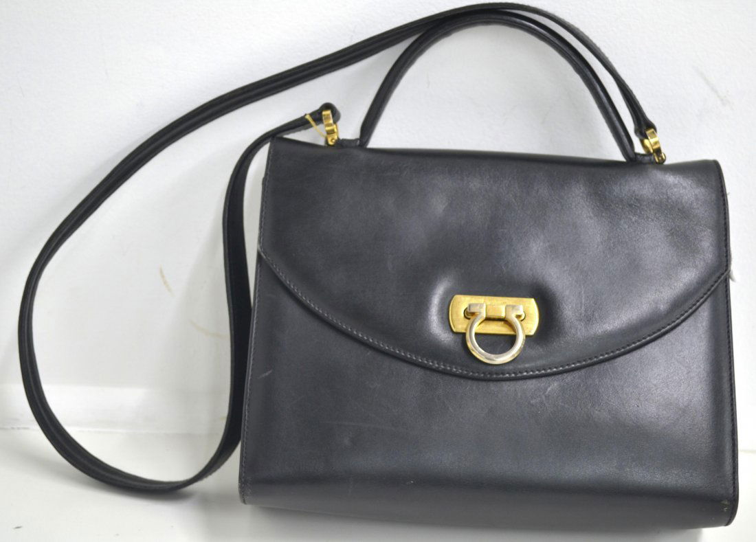 Ferragamo Black Bag (USED): Ferragamo Black Bag (USED) GOOD CONDITION K59D9