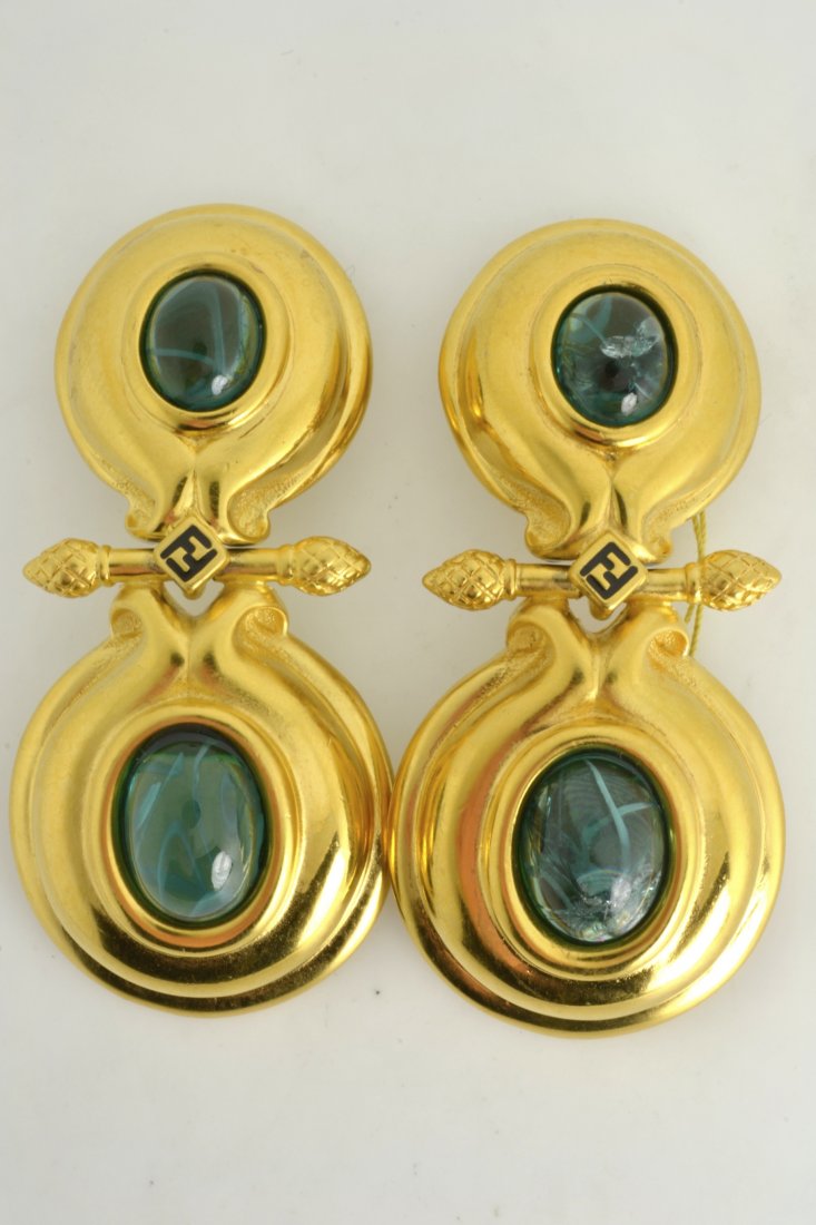 Genuine Fendi Earrings: Genuine Fendi Earrings (Previously owned) K15J1