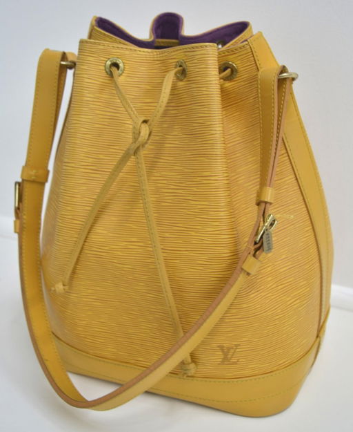 Louis Vuitton Epi Noe Bucket Bag Used
