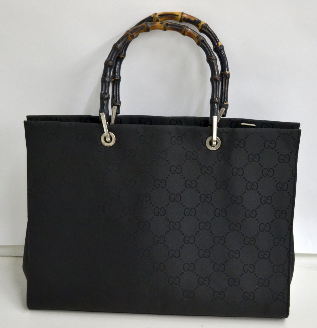 Gucci Handbag (Bamboo Handle) (EXCELLENT CONDITION): Gucci Handbag (Bamboo Handle) (EXCELLENT CONDITION) K62E3