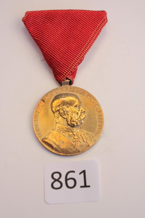 WWI- Imperial Germany- Emperor Signum Medal: WWI- Imperial Germany- Emperor Franz Josef Signum Medal