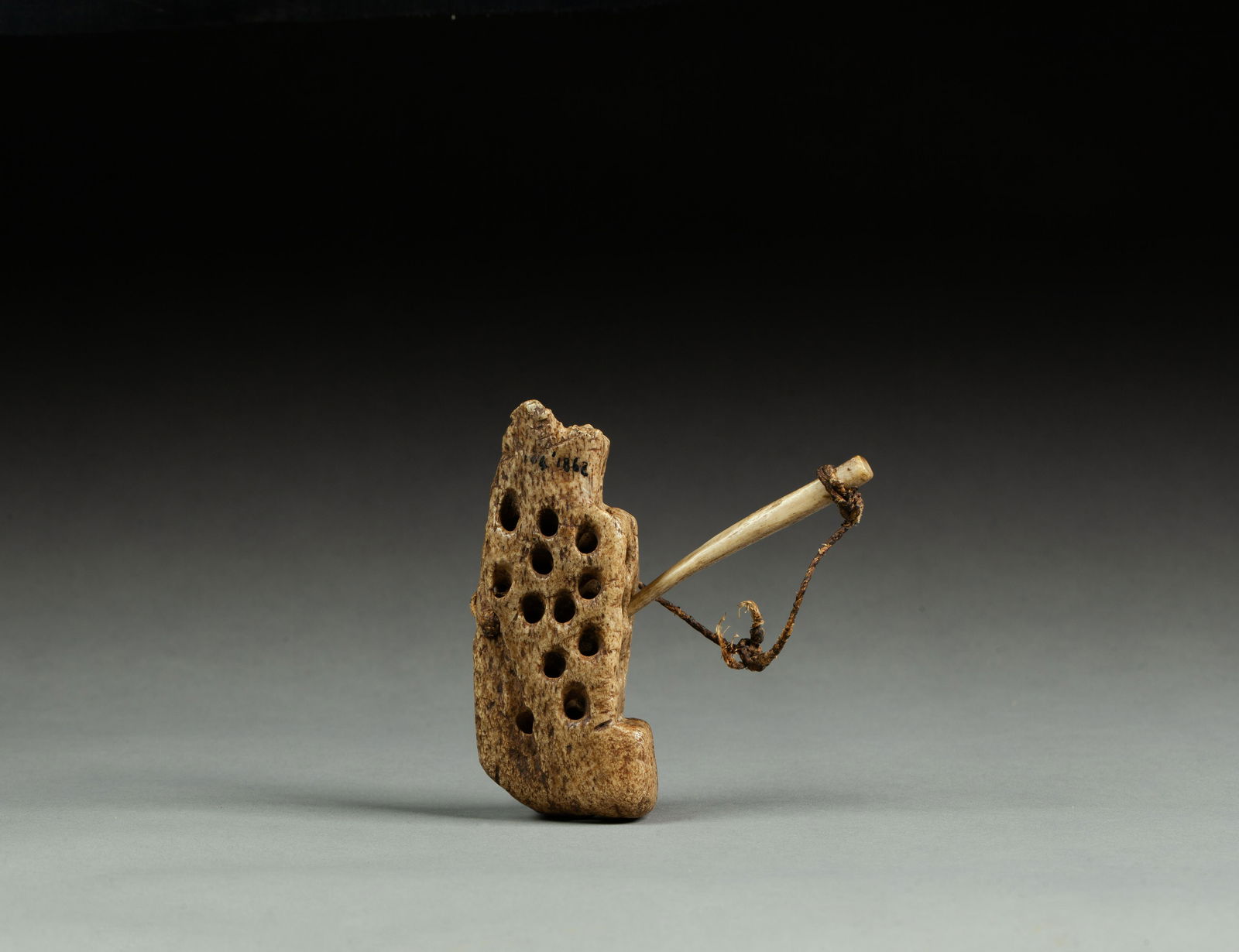 Mystérieux objet probablement chamanique amé (1 of 3)