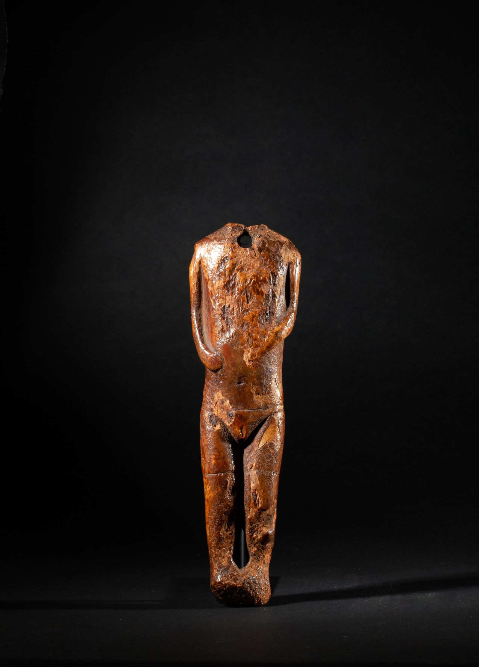 Headless statuette (1 of 3)