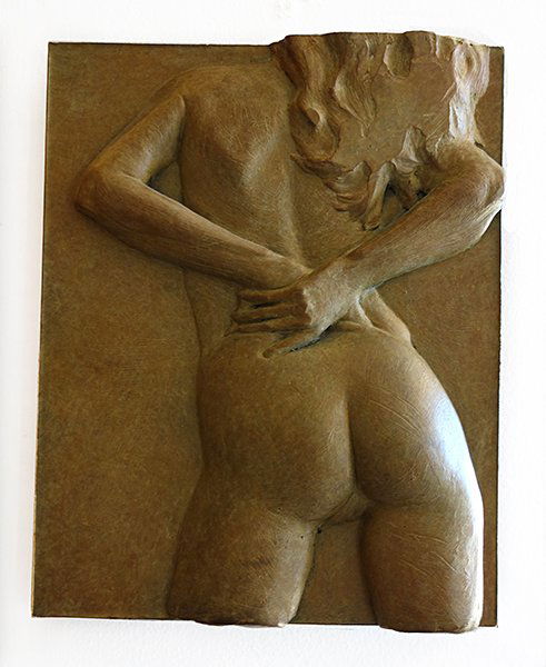 077: Robert Graham, Untitled (Nude Sculpture), c. 2004: Bronze sculpture Numbered 5/10 Signed and numbered on verso Image: 10 x 1.5 x 8 inches