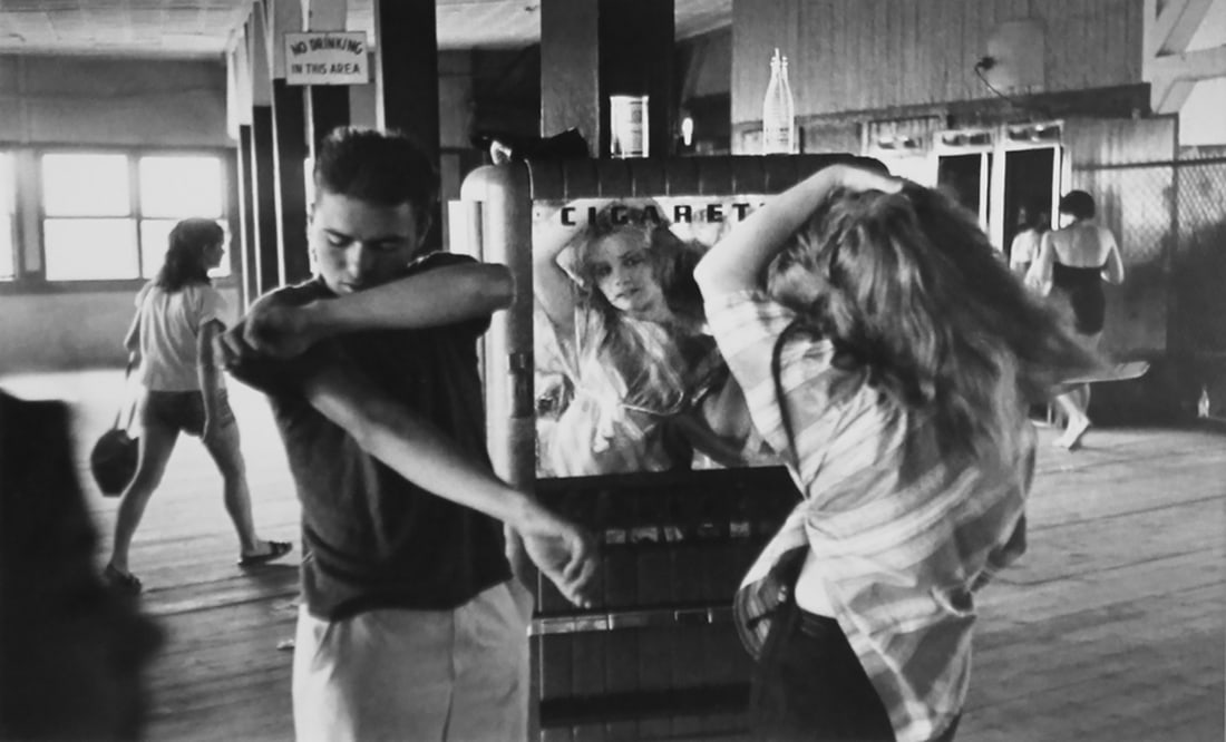 Bruce Davidson: Gang members, Brooklyn, New York City, 1959/1975: Bruce Davidson (1933) Cathy by Cigarette Machine, from 'Brooklyn Gang' Series , 1959/1975 Gelatin silver print Signed on verso with a window Provenance: Kopeikin Gallery Image: 8.125 x 12.125 in Fra