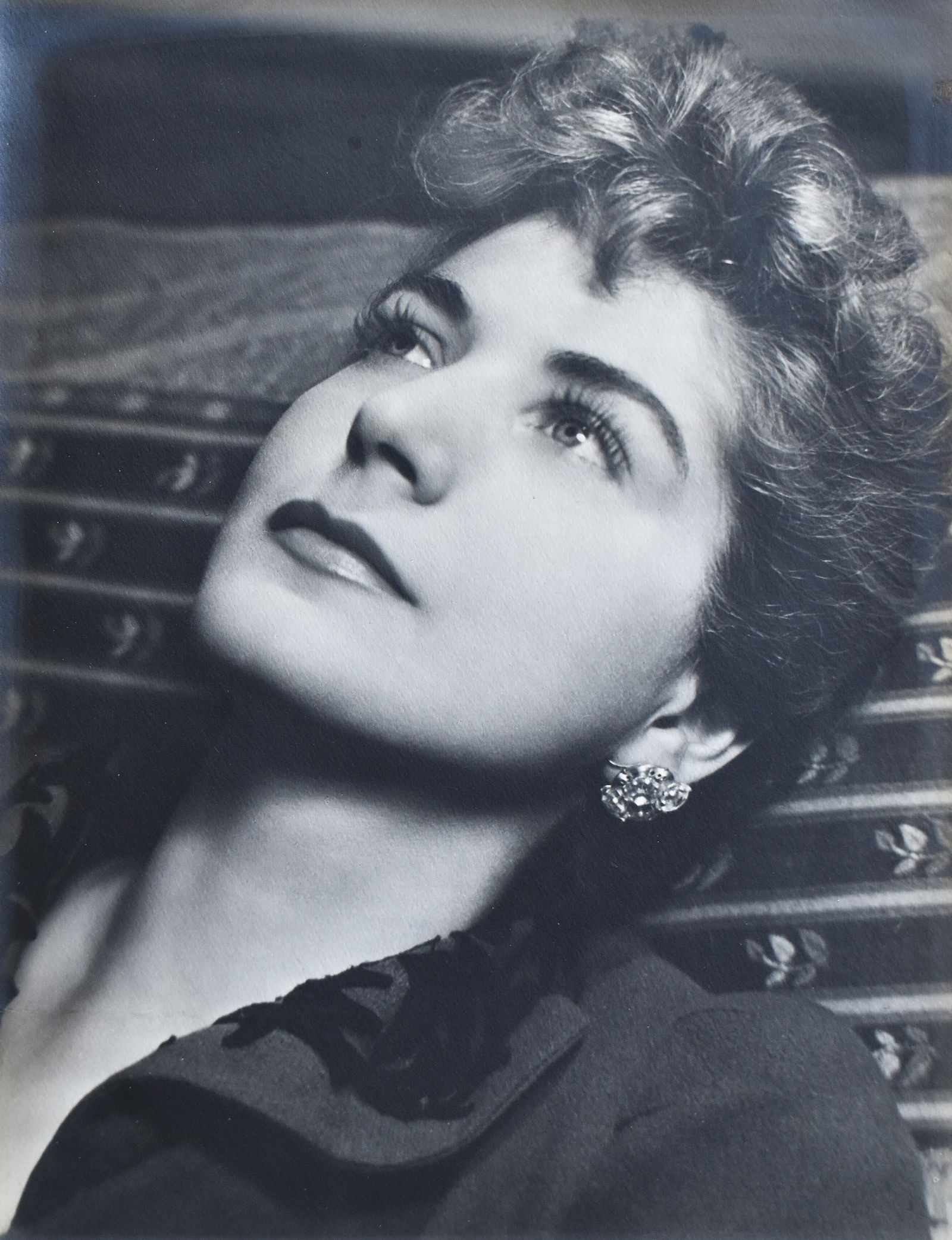 Lotte Jacobi (1896-1990): Toni Robin Portrait, 1940 (1 of 4)