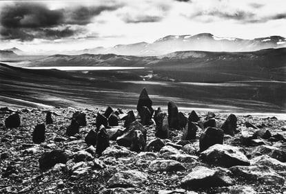 Richard Long (1945): Stones in Iceland, 1974