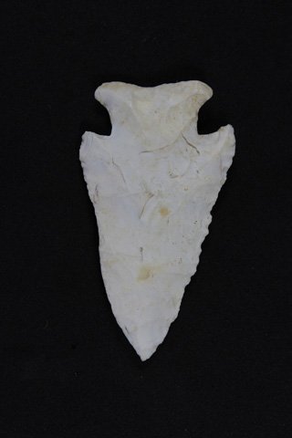 Hardin Point: Hardin Point, Size: 2.87" long 1.60" wide, Early Archaic, 9000 - 6000 B.P, From the Dean Diaz collection. All Artifacts are unconditionally guaranteed for 30 days after buyer receives artifact.