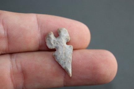 Tri notched bird point (1 of 1)