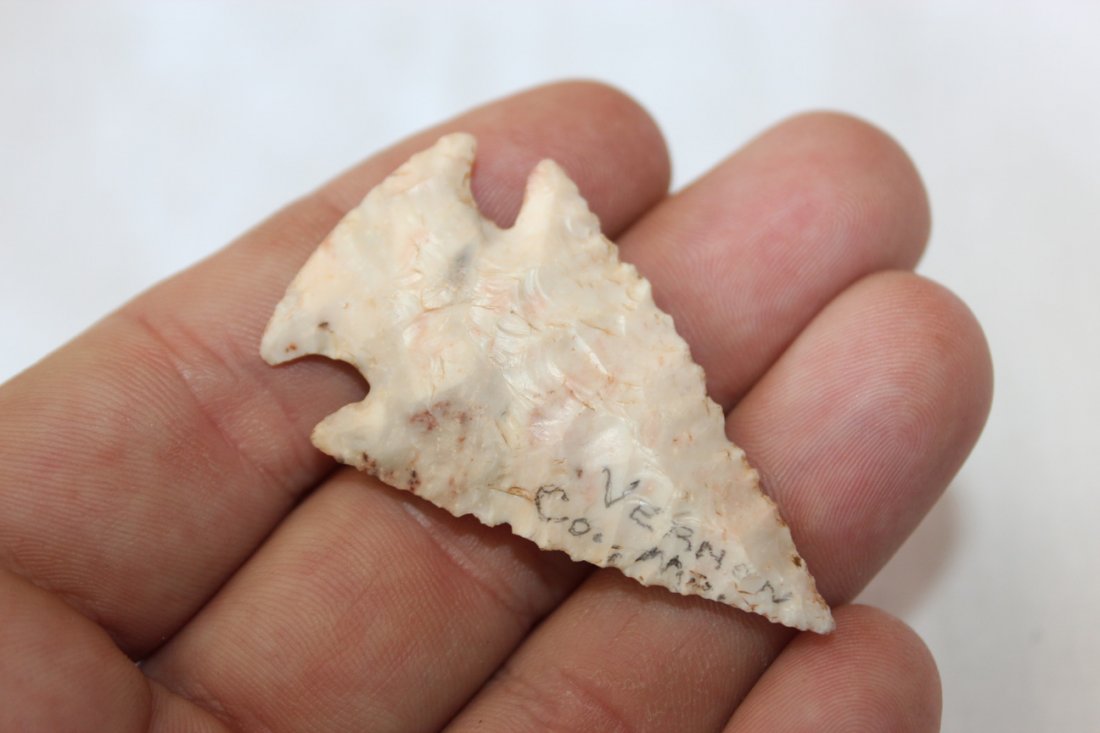 Corner Notched Arrowhead (1 of 4)