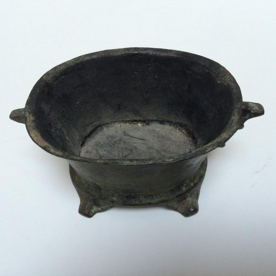 Chinese Antique Bronze Censer with Ming Mark (4.5"L): WAG 200/ xu1156