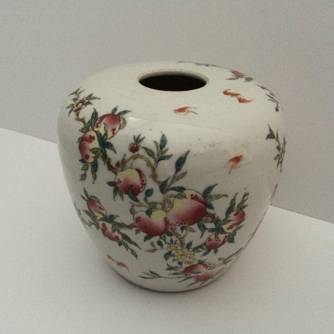 Chinese Antique Jar, Peaches/Bats, (4.5"H): WAG 160/ xu2037