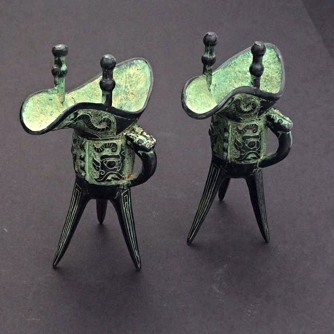 Chinese Pair of Warring State Bronze Wine Cups: WAG 200 7"H each