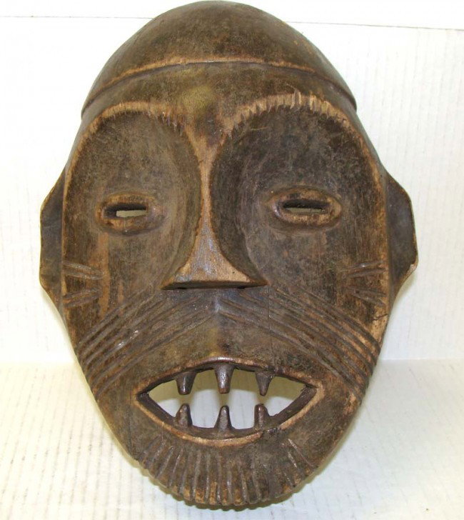 Old Antique African Carved Wood Mask 13": Dimensions 10" by 13" by 6" deep, From the extensive Beverly Hills Lee Estate collection of Masks.