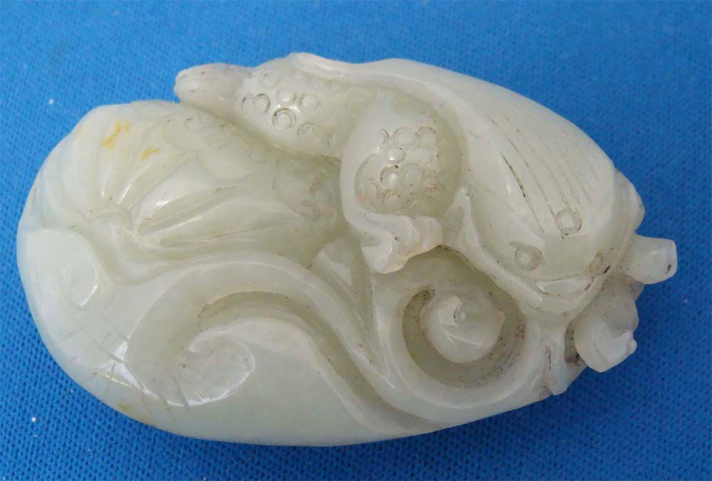 White Jade Stone Carved Pendant Fish Design: Dimensions: