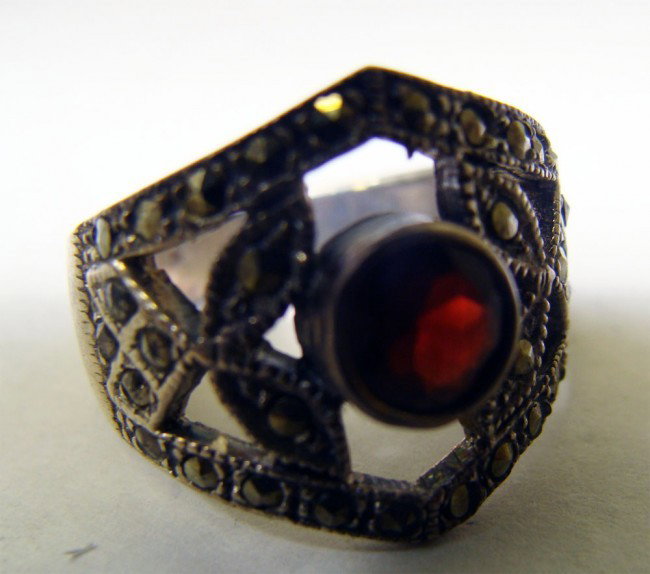 Sterling Silver .925 Marquesite Ring w Ruby Color Stone: NO RESERVE! one of several Estate pieces Sterling silver marked .925, ring size 6 1/4