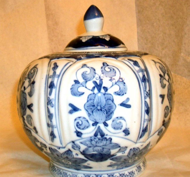 Chinese Antique Porcelain PEONY BOTTLE Kangxi Reign: Large Antique ORIGINAL PEONY BOTTLE with lid with a mark from the Kangxi Reign. Hand painted with cobalt blue under the sparking clear glaze, characteristic of the Ming period, but this piece is most
