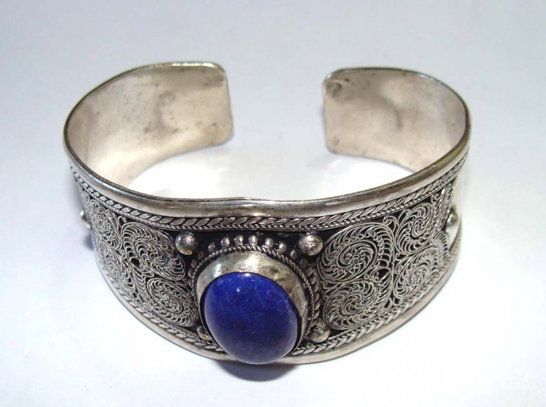 Nepal Nickel Silver Metal Cuff Bracelet Large Lapis Col: Filligree Design, Dimensions: 2.75" Diameter K4W8