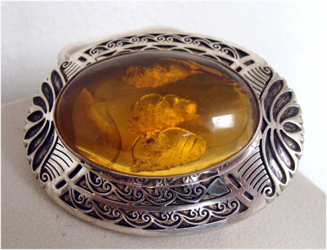 Nepal Amber & Etched Silver Belt Buckle: dimensions: 2.75" by 2" K2W77