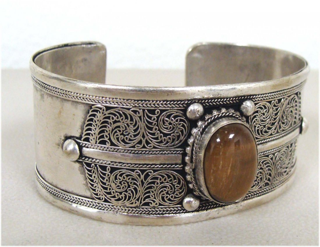 Nepal Tibetan Nickel Silver Bracelet: Filigree Design with Large Brown cabachon stone set in Nickel silver K4W6