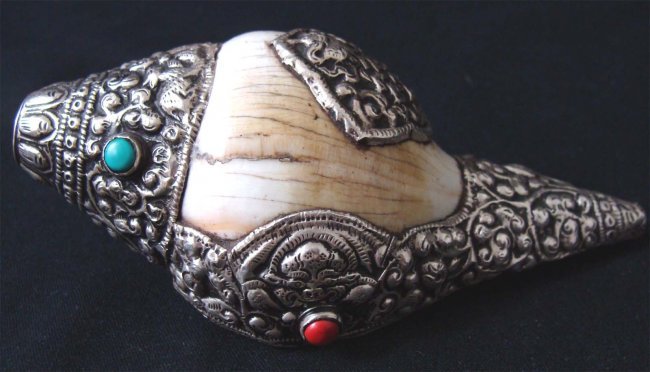 Nepalese Tibetan Silver Ceremonial Conch Shell Trumpet: Inlaid with turquoise & coral beads, Dimensions 2.5" by 5" tak8w6