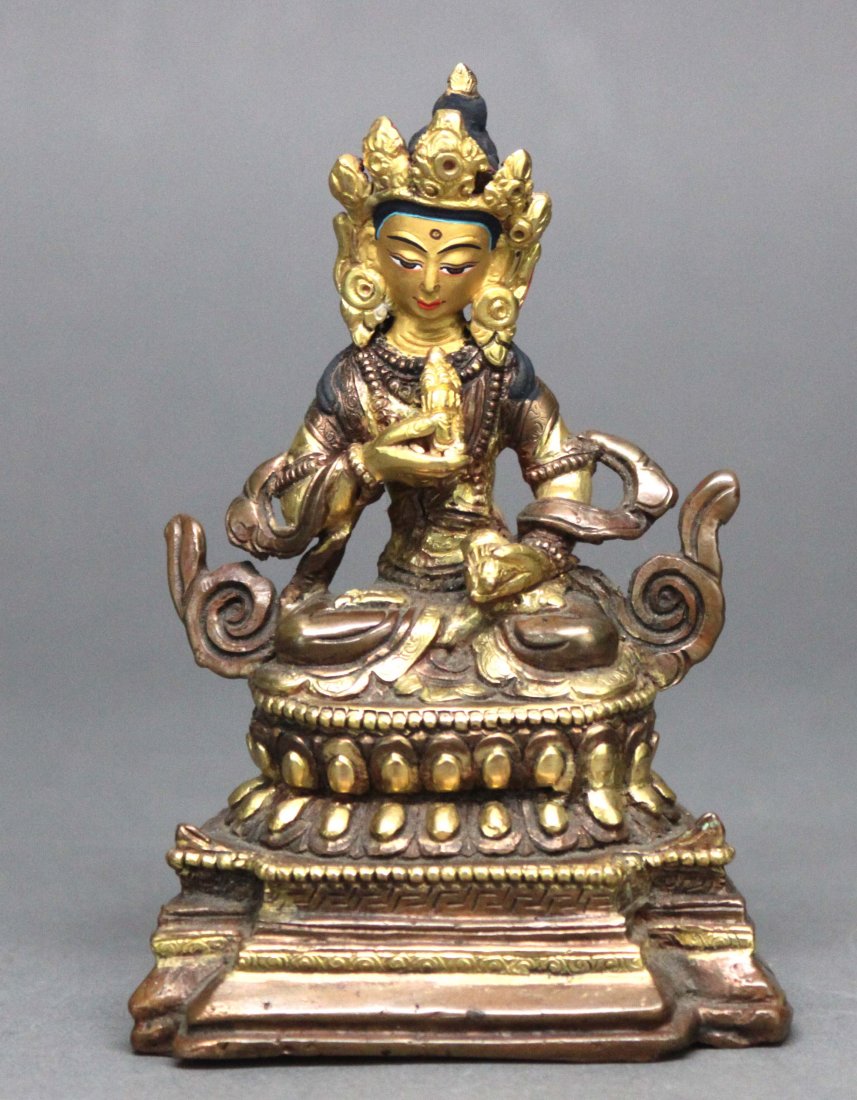 Tibet Nepal Gilded Bronze Queen Tara Sculpture: Holding a Conch Trumpet in each hand AF126, Dims 5" tall K2W71