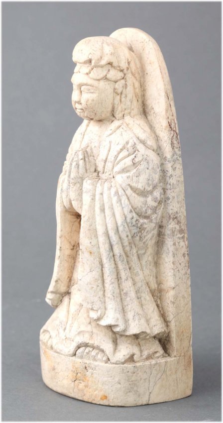 Chinese antique carved hardstone Guanyin figure: Hands in Buddhist mudra. Circa 19th C. dimensions: 5.5" Tall K079W