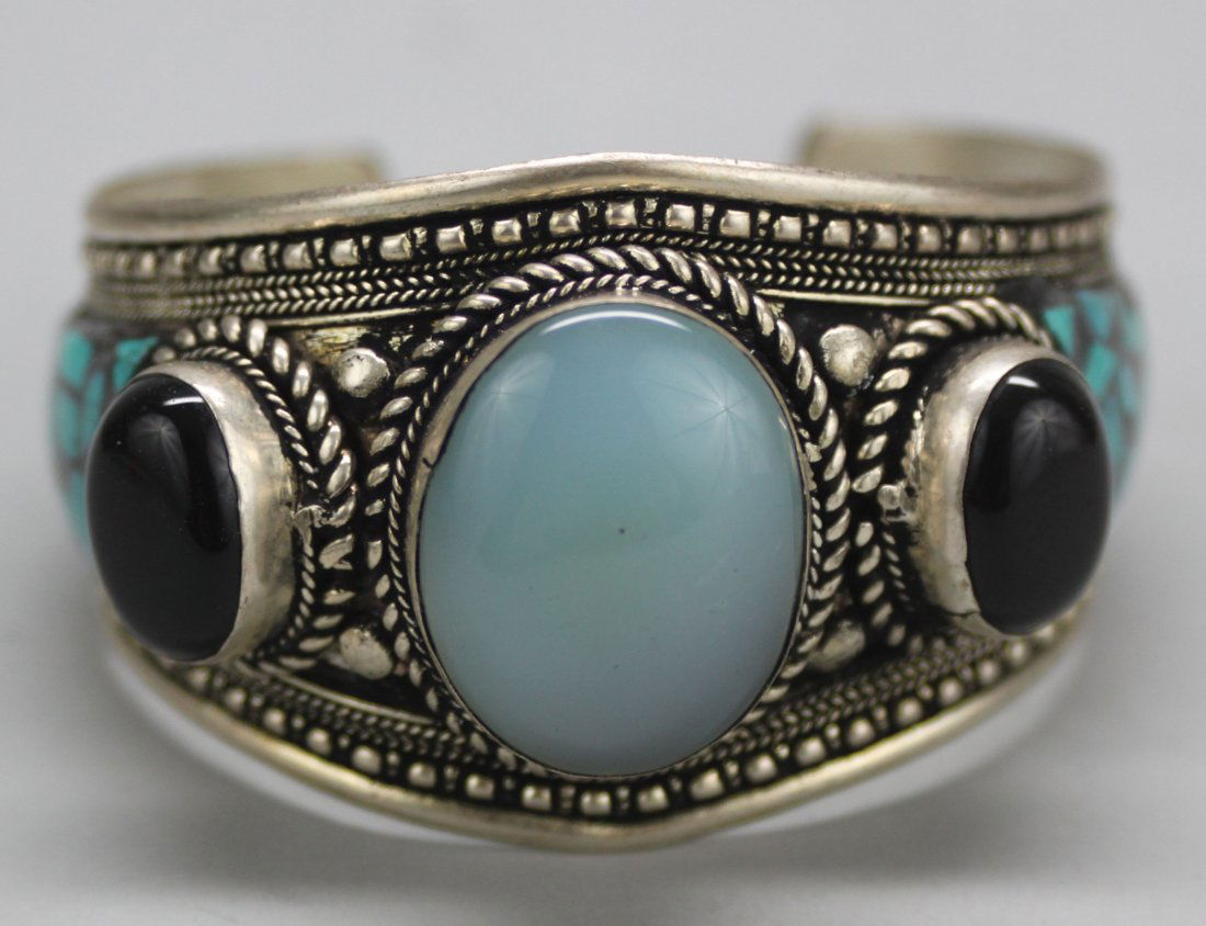 Nepal Silver Bangle Bracelet Onyx, Moonstone & Turquoi: AM006