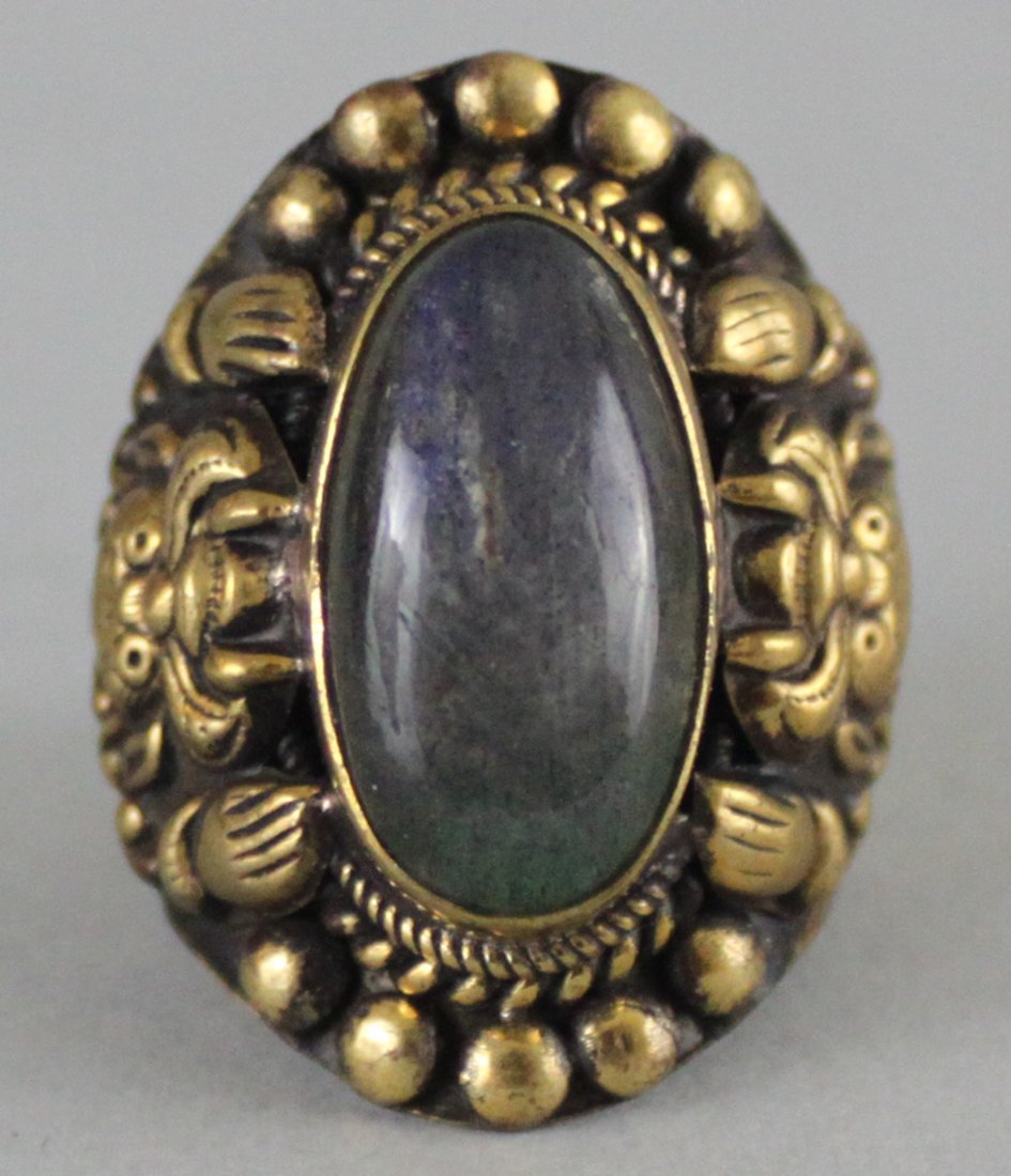 Tibetan Nepal Silver Ring Cabachon Moonstone: Size 10.75, RG16