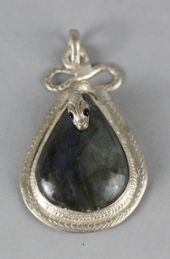 Nepal Silver Snake Pendant Large Black Stone: Dimensions: 2.5", TA66, K6W0