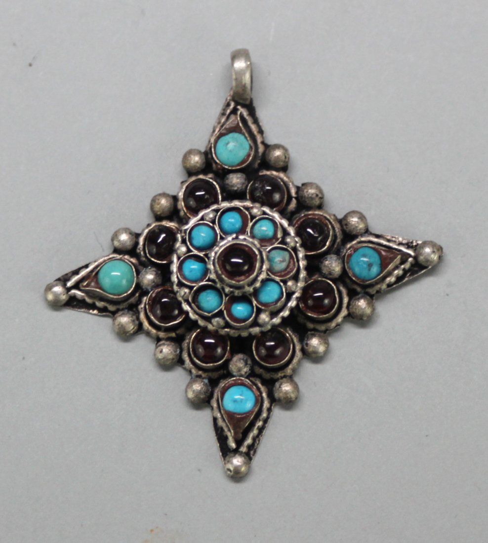 Nepal Turquoise Silver Pendant: NA111, Dimensions: 2", K3W6
