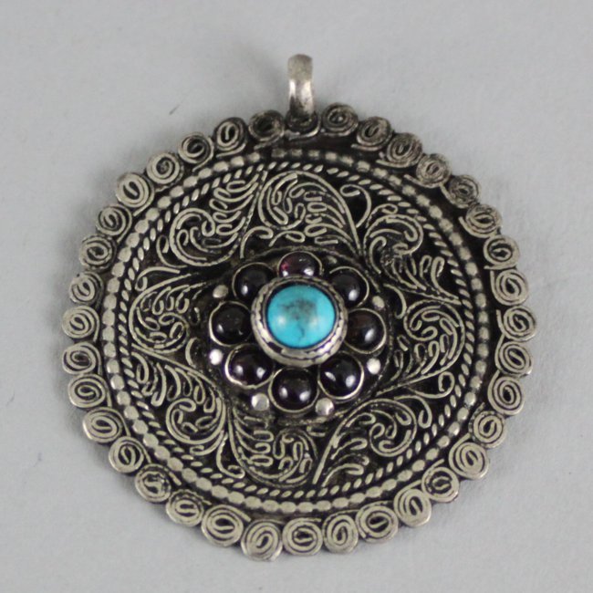 Nepal Coral and Lapis Round Pendant: Dimensions: 1.5" - 2" Dia, JS56