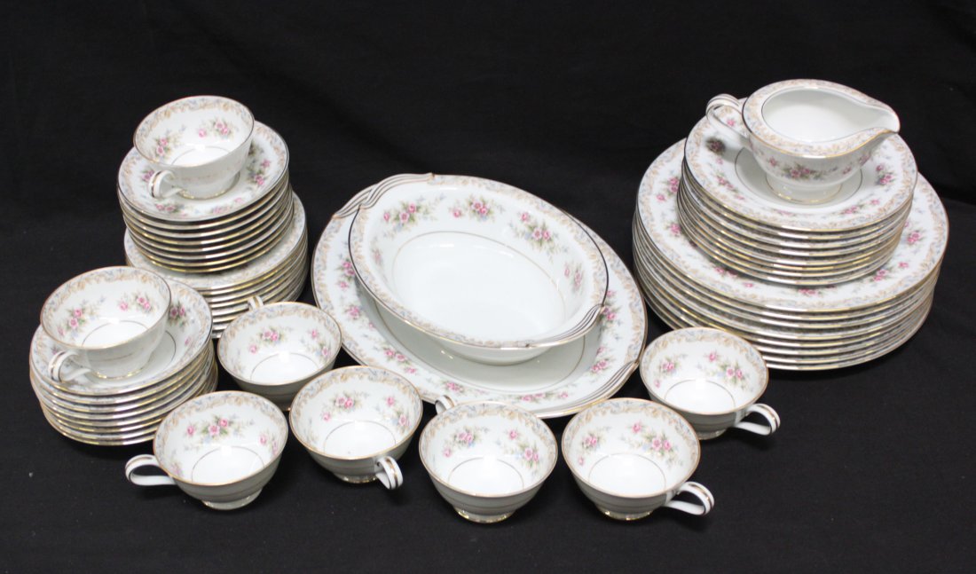 52 Piece Set Noritake Somerset China Service for 8: Includes 8 cups & saucers, creamer, dessert plates, and more. AL612, Dimensions: 13.75" (longest) K299W