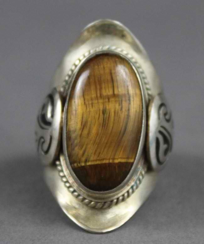 Tibetan Silver Ring with Brown Agate center Cabachon: Ring Size 9, K4W6, TN75