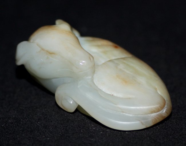 Antique Chinese Jade Carved Dog: Dimensions: 2.5" long, XU317, K7W51