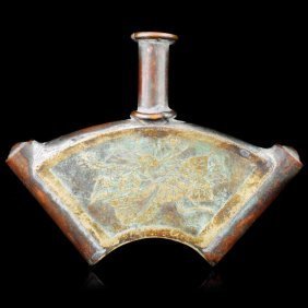 Old Chinese 19th Cent Bronze Snuff Bottle wMark (1 of 3)