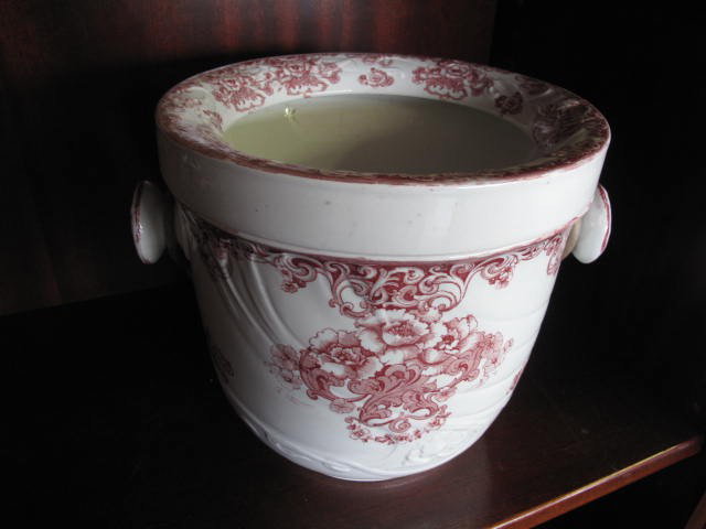 VICTORIAN PORCELAIN BEDROOM POT - 2