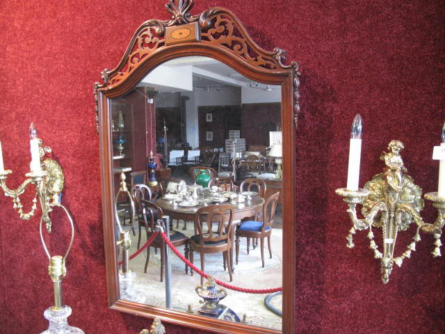 VICTORIAN STYLE MIRROR