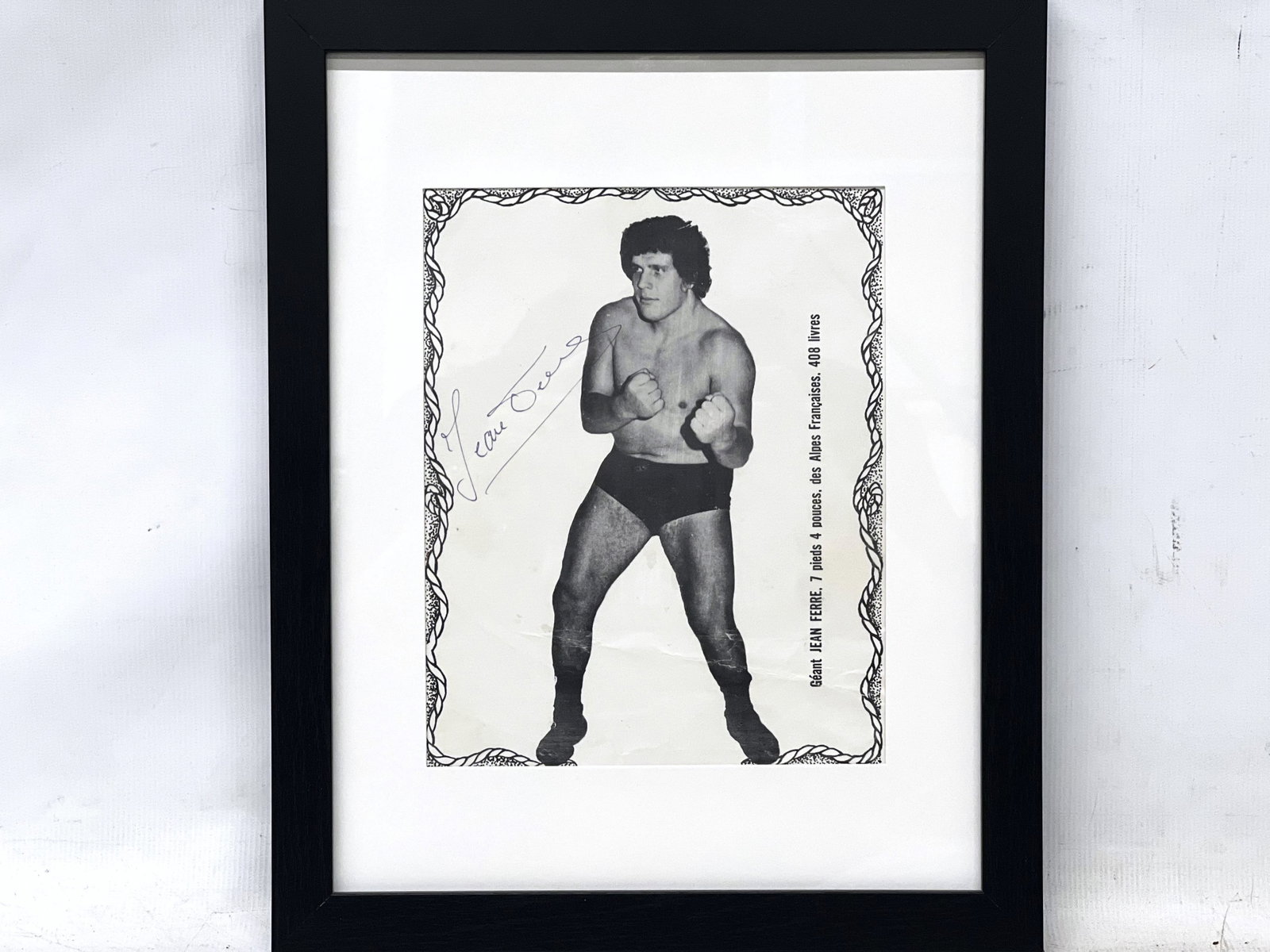 Rare autographed photo of the Giant Jean FERRÉ (André Roussimov AKA André the Giant) autographed: Rare autographed photo of the Giant Jean FERRÉ (André Roussimov AKA André the Giant) autographed Jean Ferré and dating from the late 60's early 70's while he was working in Québec prior to becomm