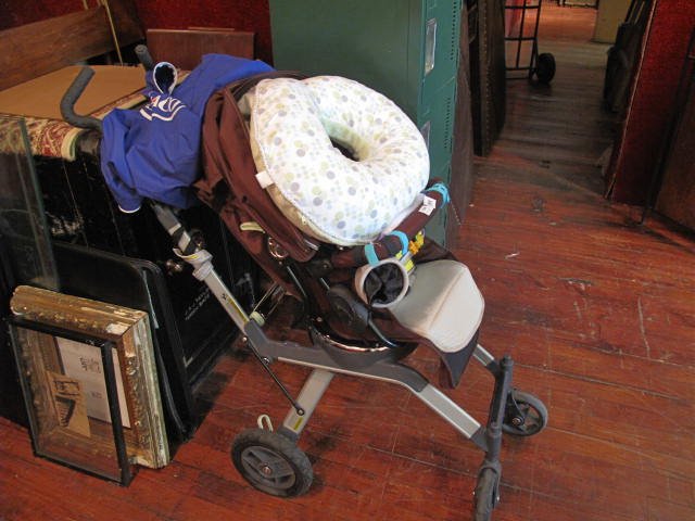STROLLER: Poussette et accessoires / Stroller and Accessories