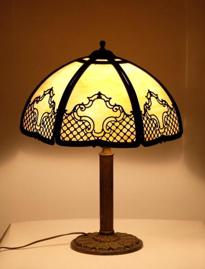 Bent Panel Caramel Slag Glass Table Lamp (1 of 6)