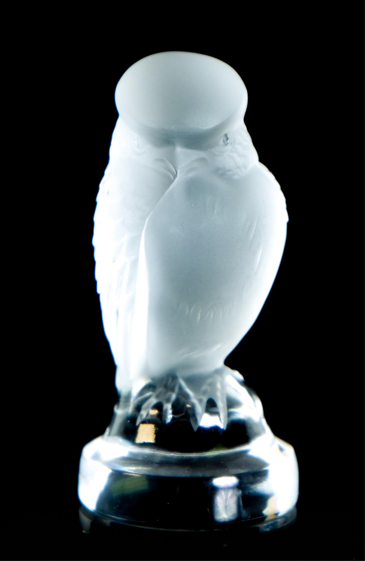 Lalique Crystal 'Replace" Hawk Paperweight (1 of 5)