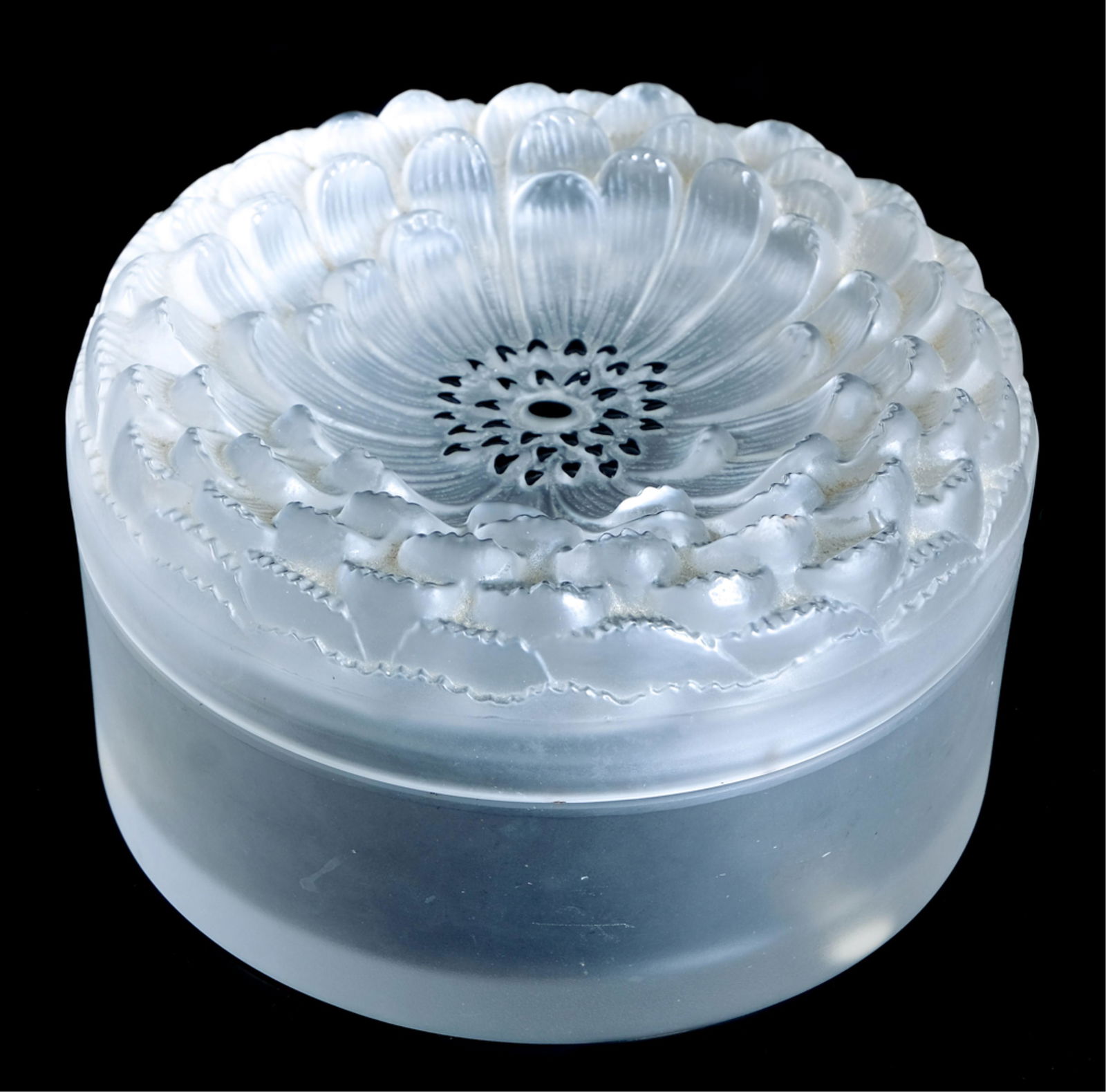 Lalique Crystal Dahlia Dresser Box - Small (1 of 6)